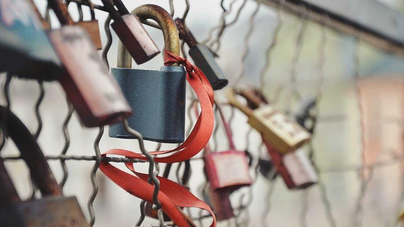 永续合约深度解析：币安智能商业解决方案引领投资新范式